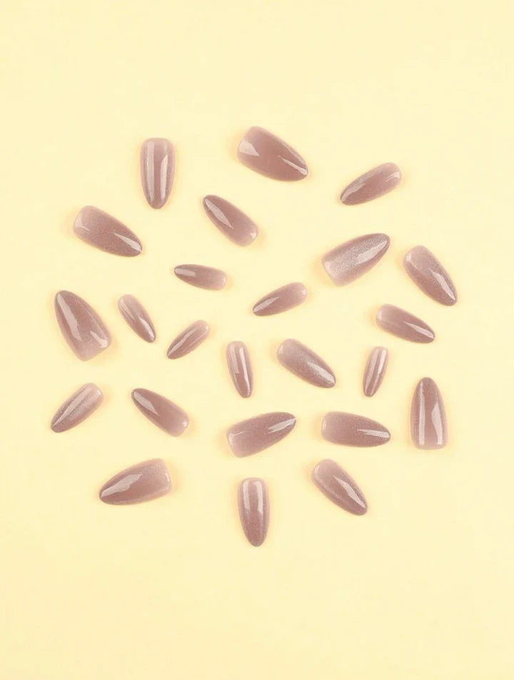 Cat Eye Design Solid Color Nails